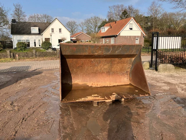 Laadbak volvo - afbeelding 1 van  1