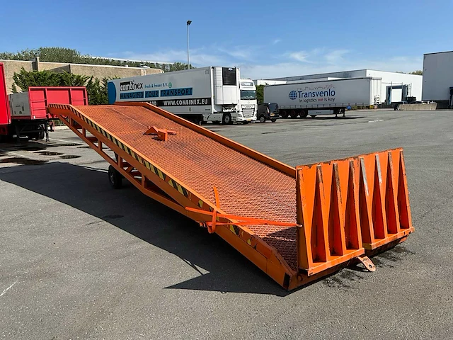 Laadbrug - afbeelding 7 van  13