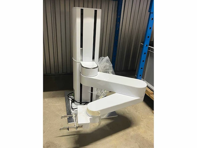 Lab services - 2020 - robotic arms - afbeelding 1 van  1