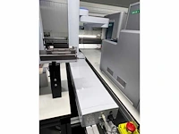 Lab services - 2022 - robotische arm met lineair transport