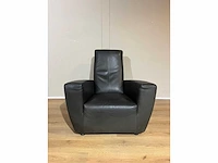 Label - longa - fauteuil - gerard van den berg - afbeelding 12 van  14