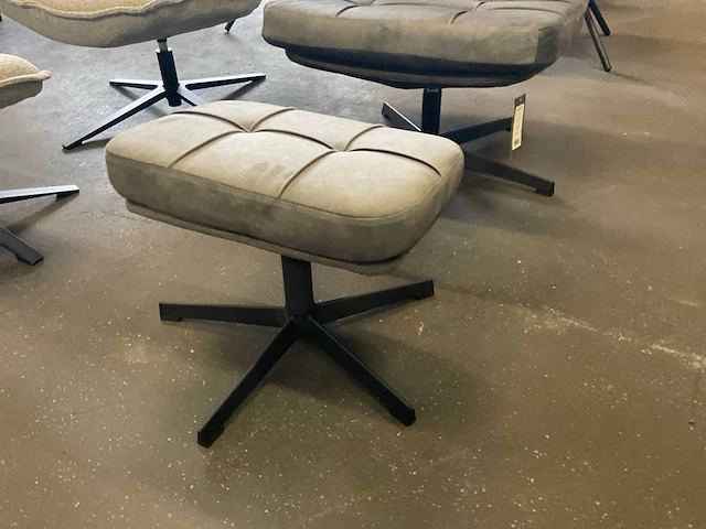 Label51 alvar draaifauteuil + hocker - afbeelding 6 van  9