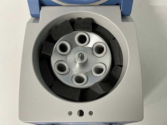 Labnet - 6c - centrifuge - afbeelding 2 van  3
