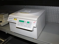 Labo centrifuge eppendorf 5417 c. - afbeelding 2 van  2