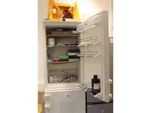 Laboratorium koelvriescombinatie liebherr comfort 60 x 66 x 200 cm. - afbeelding 3 van  4