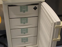 Laboratorium koelvriescombinatie liebherr comfort 60 x 66 x 200 cm. - afbeelding 4 van  4