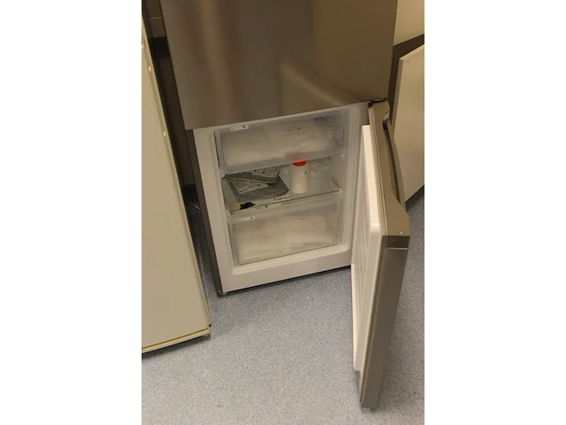 Laboratorium koelvriescombinatie veripart 54 x 55 x 175 cm. - afbeelding 4 van  4