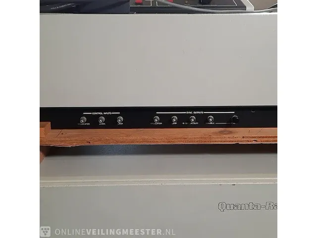 Laboratorium laser apparaat spectra-physics, quanta-ray dcr-3 - afbeelding 10 van  18