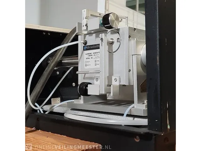 Laboratorium laser apparaat spectra-physics, quanta-ray dcr-3 - afbeelding 17 van  18