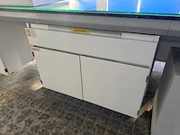 Laboratorium met afzuiging - afbeelding 10 van  25