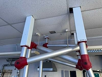 Laboratorium met afzuiging - afbeelding 17 van  25