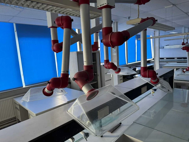 Laboratorium met afzuiging - afbeelding 18 van  25
