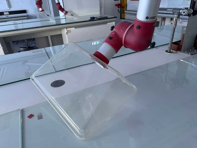 Laboratorium tafel met afzuiging - afbeelding 9 van  13