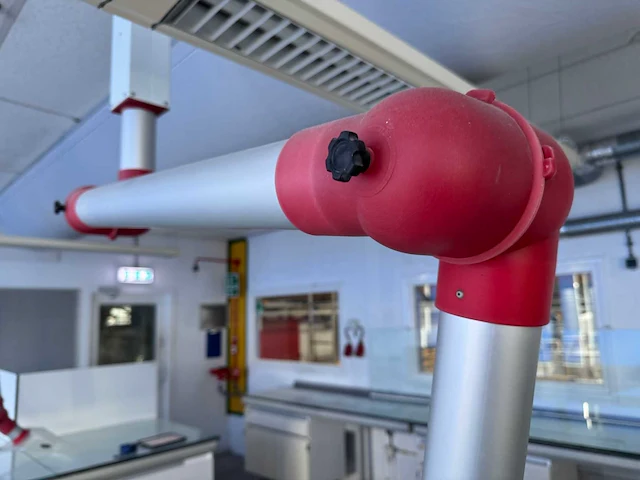 Laboratorium tafel met afzuiging - afbeelding 10 van  13