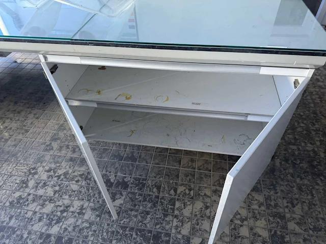 Laboratorium tafel met afzuiging - afbeelding 7 van  18