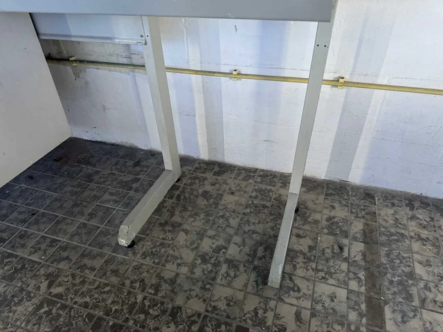 Laboratorium tafel - afbeelding 6 van  9