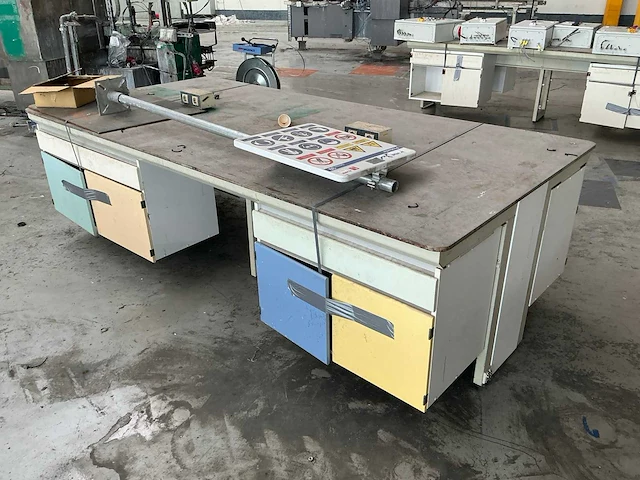 Laboratorium tafel - afbeelding 5 van  8