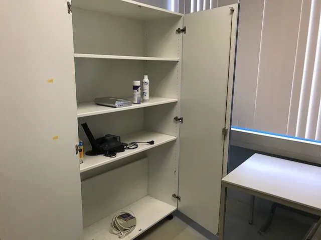 Laboratorium voorraadkast - afbeelding 2 van  2