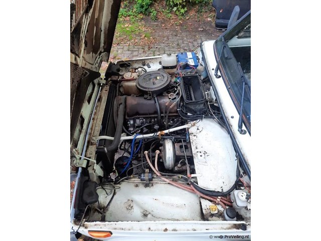 Lada niva 1.7 injectiemotor - 4x4 - belgisch kenteken - afbeelding 5 van  8