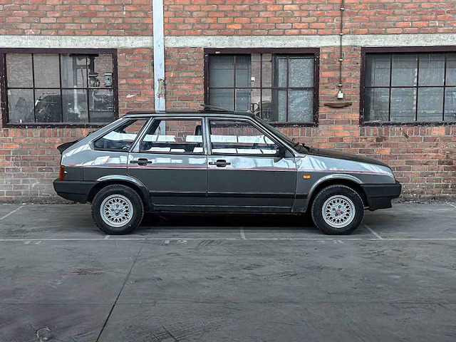 Lada samara 21093 kat exclusive edition 75pk 1988 - afbeelding 38 van  39