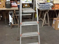 Ladder 4treden aluminium - afbeelding 1 van  2