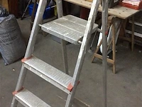 Ladder 4treden aluminium - afbeelding 2 van  2
