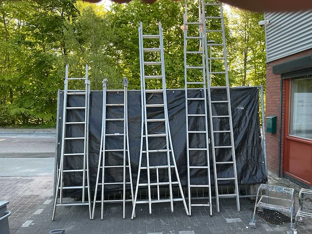 Ladder divers (5x) - afbeelding 1 van  4