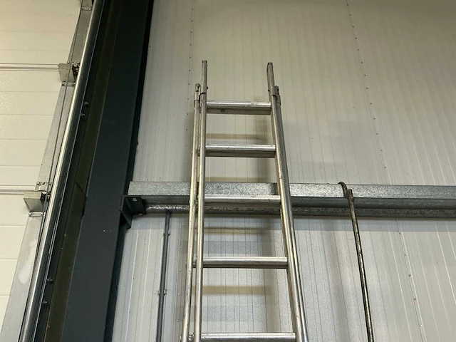 Ladder en trap - afbeelding 4 van  4