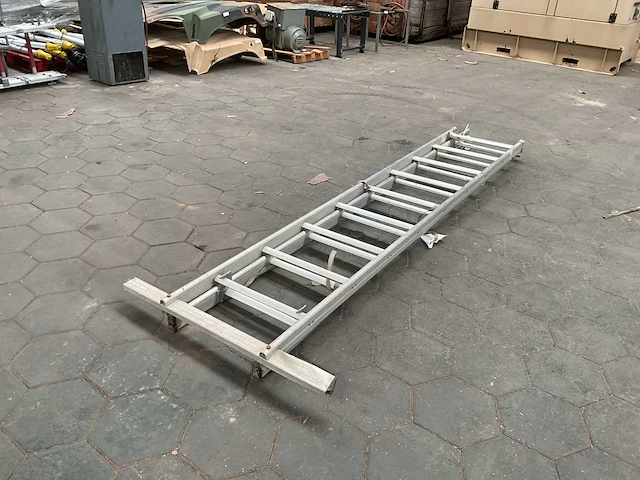 Ladder - afbeelding 2 van  4