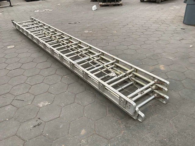Ladder - afbeelding 2 van  4