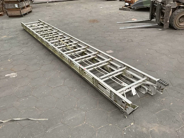 Ladder - afbeelding 4 van  4