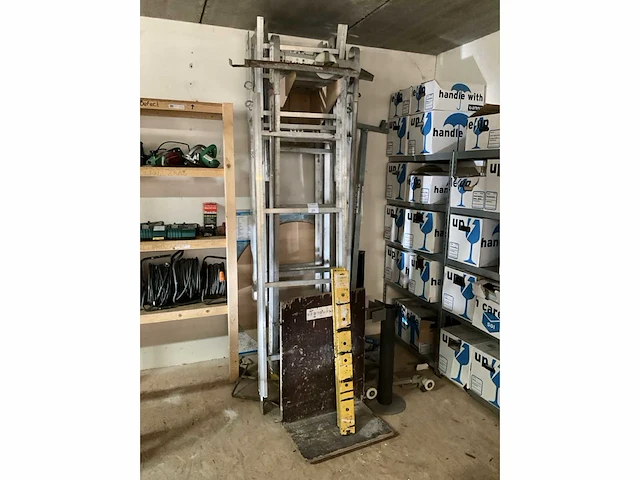 Ladderlift - afbeelding 2 van  6