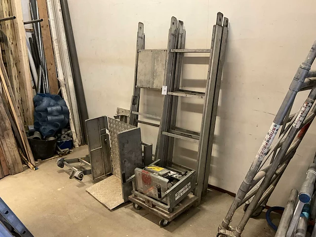 Ladderlift - afbeelding 2 van  8