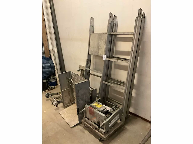 Ladderlift - afbeelding 3 van  8