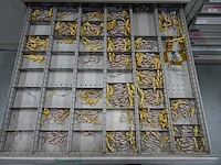 Ladekast met inhoud (6x) - afbeelding 6 van  58