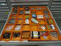 Ladekast met inhoud (6x) - afbeelding 29 van  58