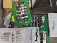 Ladekast met inhoud - afbeelding 12 van  15