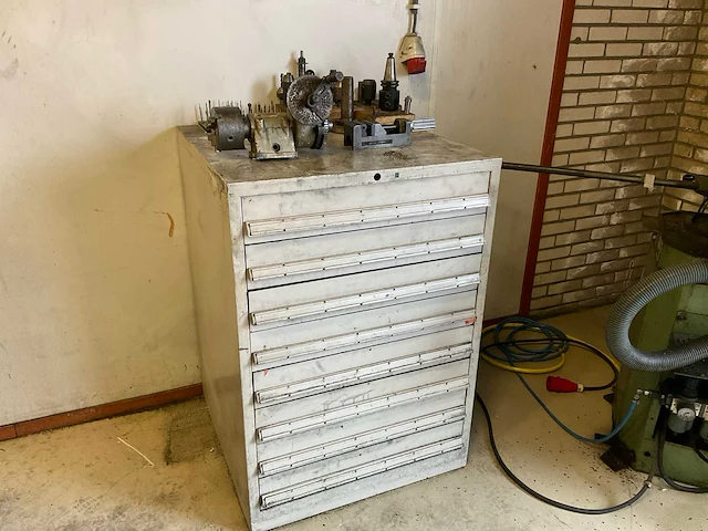 Ladekast met tooling - afbeelding 1 van  13