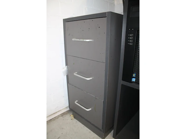 Ladenkast met drie laden. afmeting 35 x 60 x 73 cm - afbeelding 2 van  2