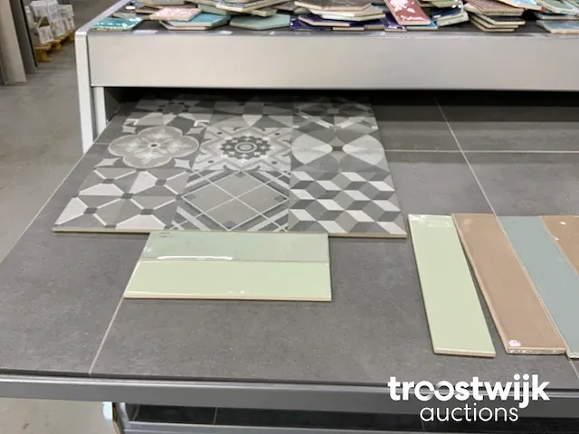 Ladenkast “presentatie kast” - afbeelding 9 van  13