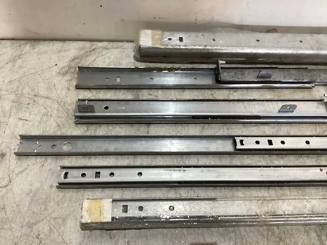 Ladenkast rails (75x) - afbeelding 4 van  4