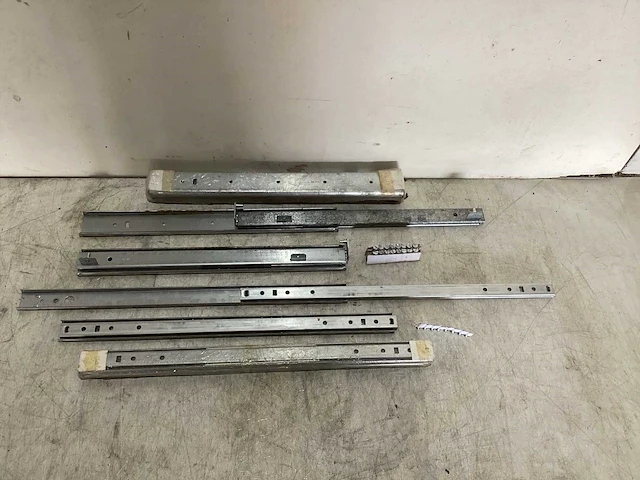Ladenkast rails (75x) - afbeelding 2 van  4