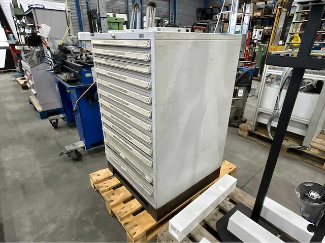 Ladenkast voorzien van stempels - afbeelding 1 van  17