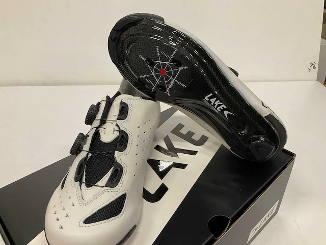 Lake cx238 fietsschoenen maat 42.5 - afbeelding 3 van  4