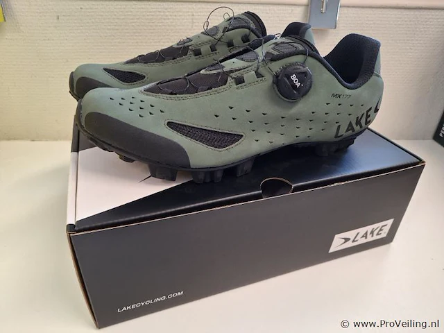 Lake mtb fietsschoenen model mx177 | kleur beetle/black | maat 45 - afbeelding 1 van  7