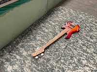 Lakland gitaar - afbeelding 4 van  8