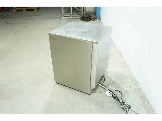 Lamber - 050f - korvenvaatwasmachine - afbeelding 2 van  8