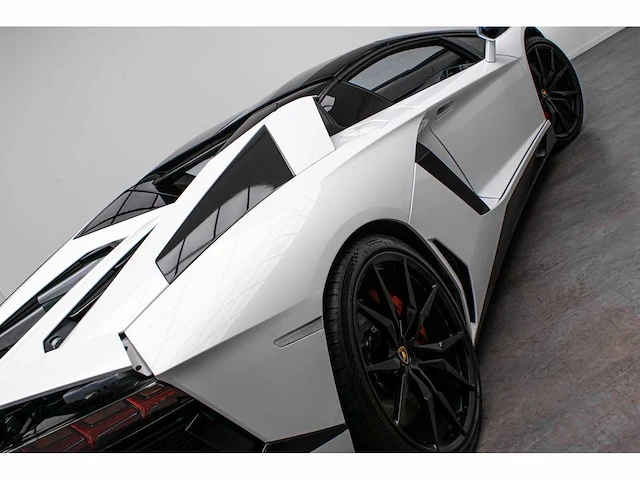 Lamborghini - aventador - 6.5 v12 lp700-4 - carbon targa dak - h-041-ts - 2016 - afbeelding 2 van  28