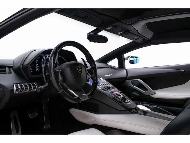 Lamborghini - aventador - 6.5 v12 lp700-4 - carbon targa dak - h-041-ts - 2016 - afbeelding 7 van  28