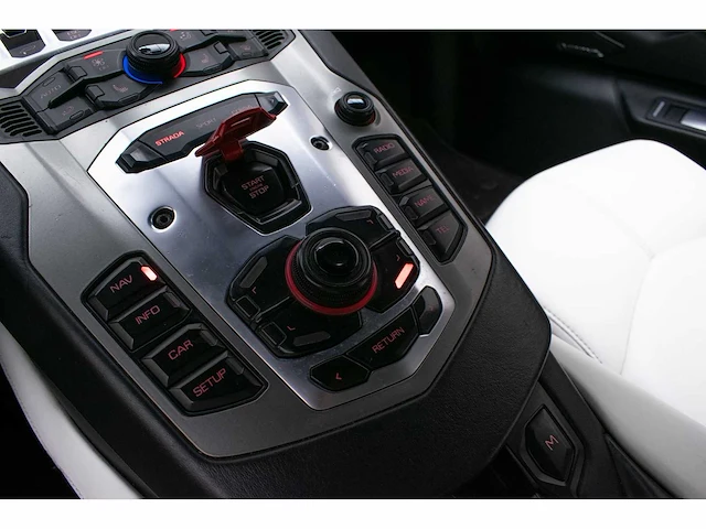 Lamborghini - aventador - 6.5 v12 lp700-4 - carbon targa dak - h-041-ts - 2016 - afbeelding 15 van  28